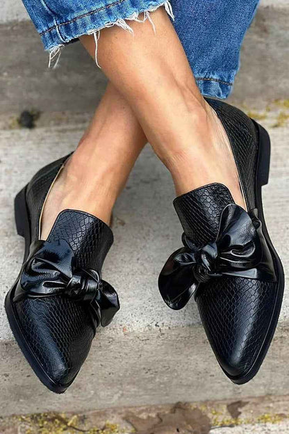 Elegant Pointed Toe Bow Detail Loafers