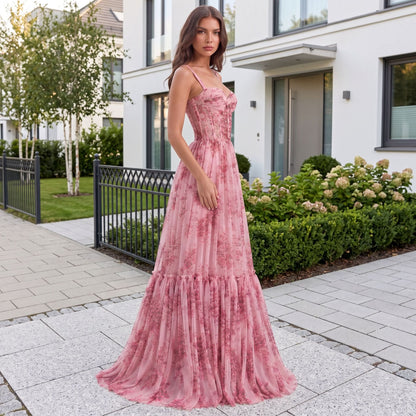 Elegancka, zwiewna sukienka maxi na specjalne okazje