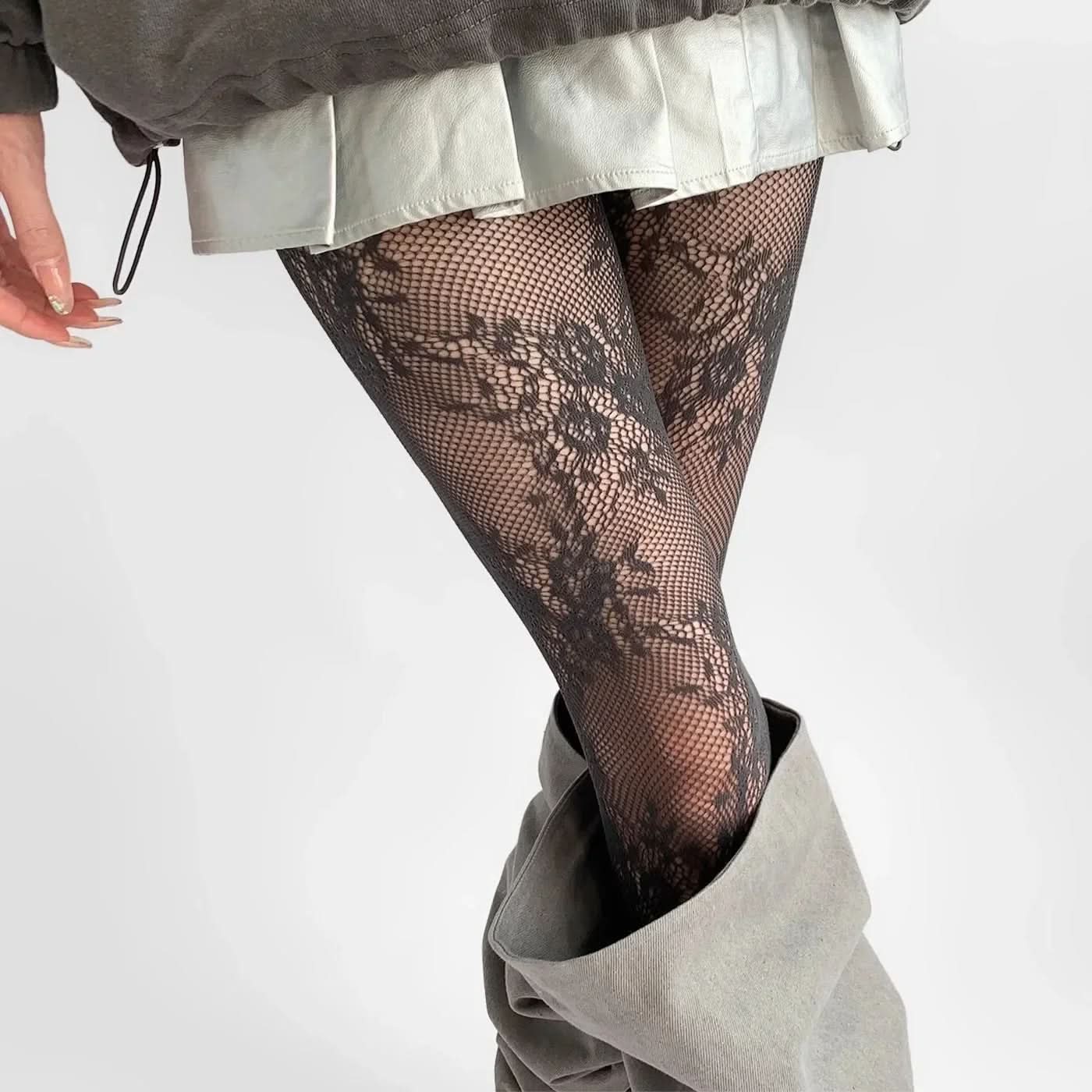 Chic Lace Tights - Elegant Floral Design with Comfortable Fit and Great Elasticity 5