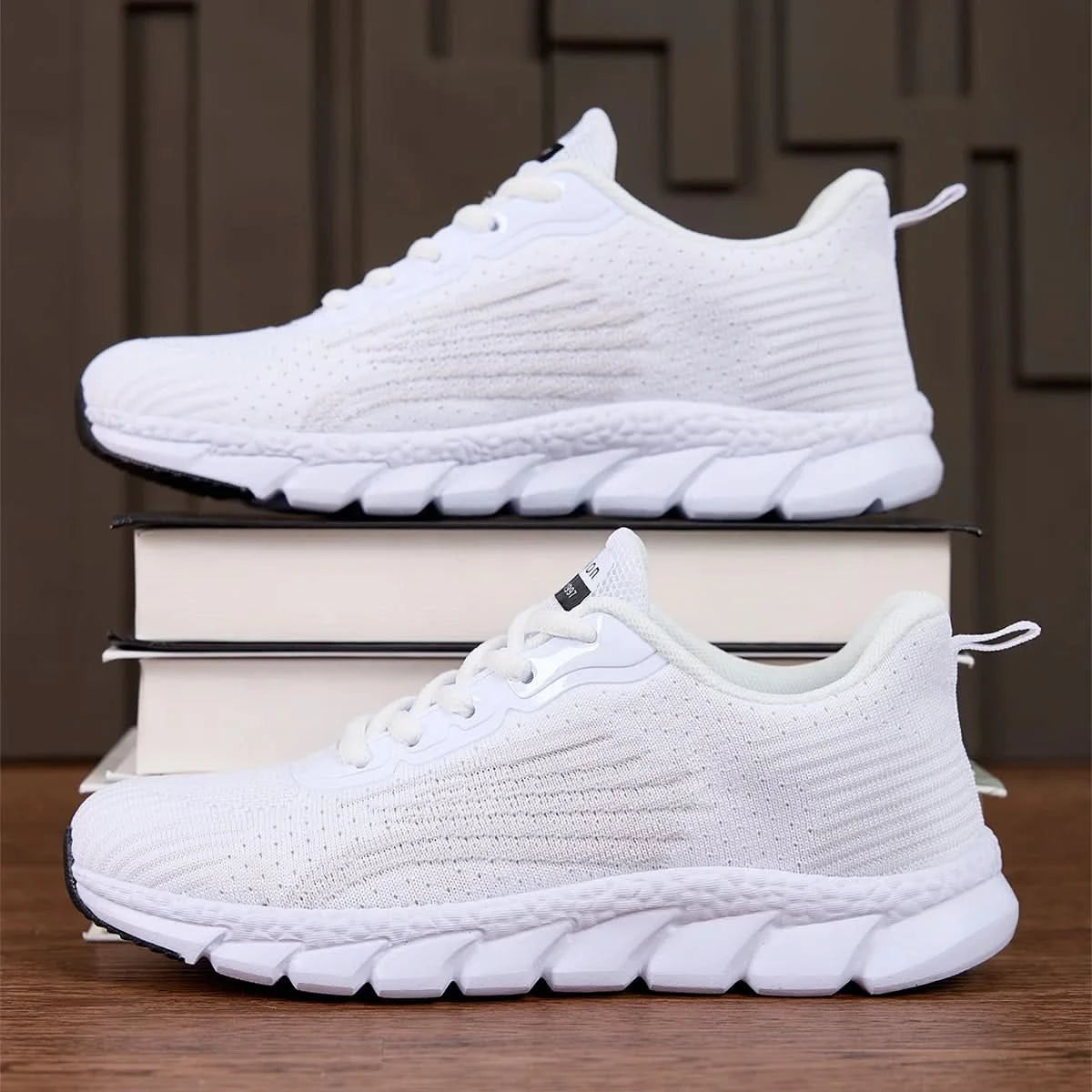 Klasyczne Sneakersy w Stylu Biegowym