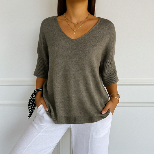 V-Neck Short Sleeve Women's Sweater in Lightweight Fabric for Effortless Summer Style 0